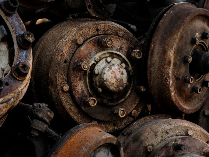 Comparison Matrix: Top Drum Brake Kit Types (Material & Price) - best drum brake kit