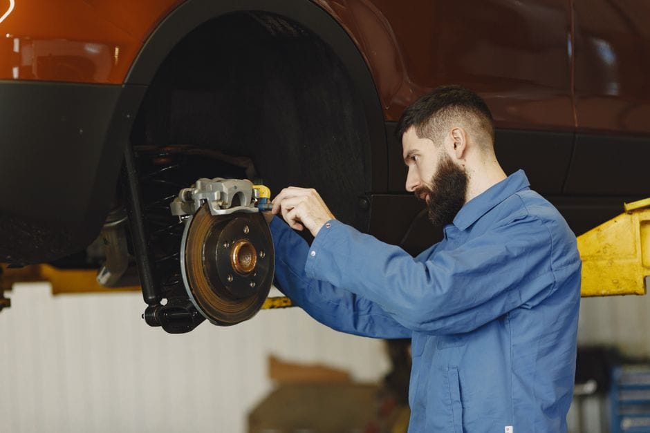 How to Measure Brake Pad Thickness: Step-by-Step Methods - brake pad thickness guide