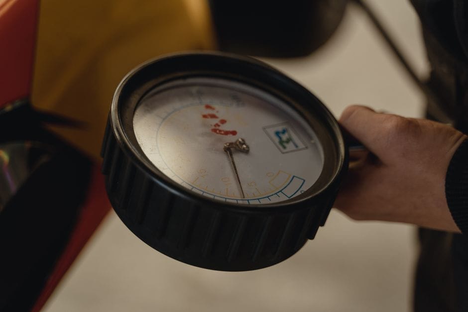 What Is a Leakdown Test and How Does It Differ from a Compression Test? - leakdown test guide