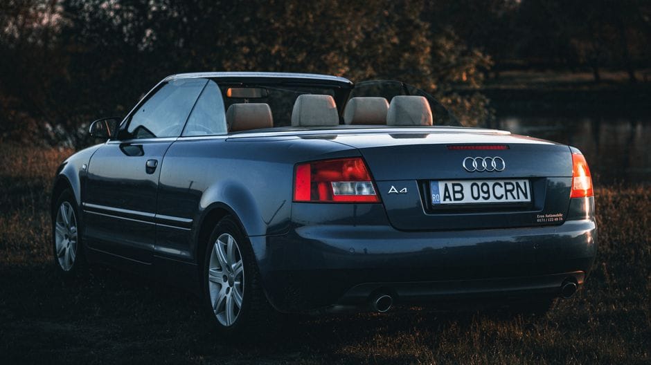 Audi A4 Oil Consumption: What's Normal vs. a Problem? - oil change Audi A4